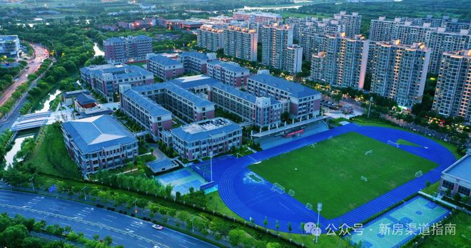 间售楼处中国铁建西派云间发布：宝藏楼盘pg电子免费试玩模拟器®中国铁建西派云(图24)
