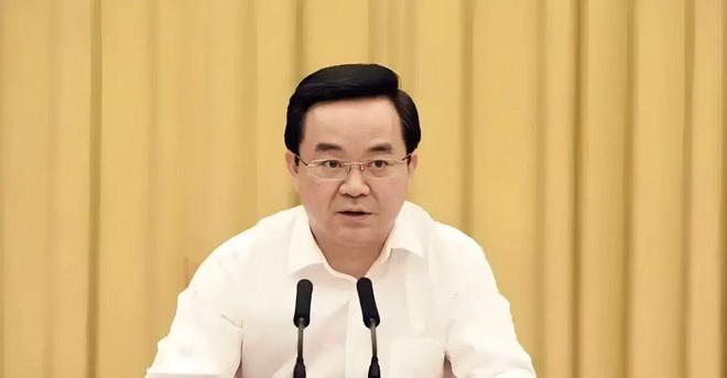 刚主动投案 8月底曾出席会议并讲话pg电